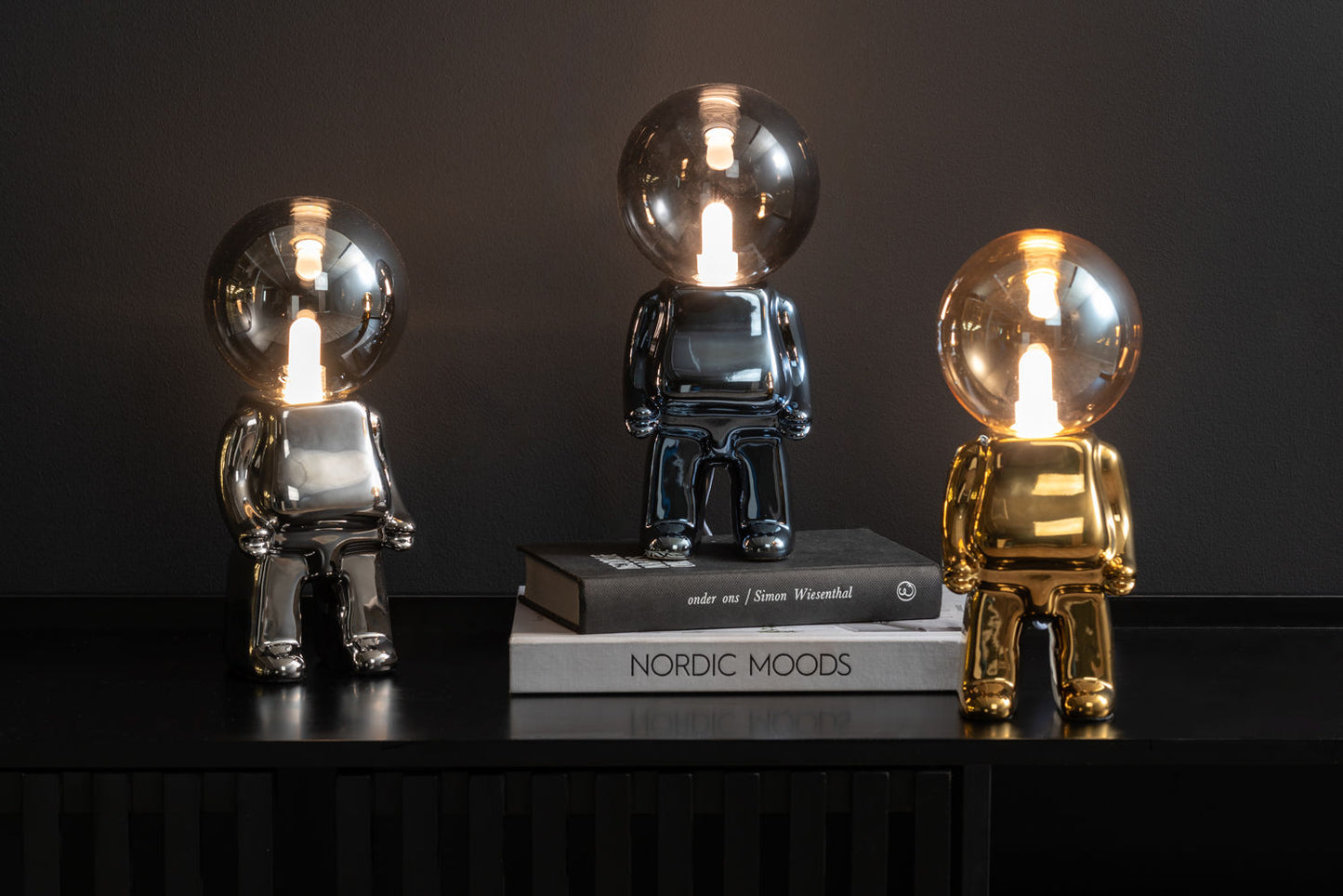 Lampe de table Leitmotiv Ross LED en céramique chromée