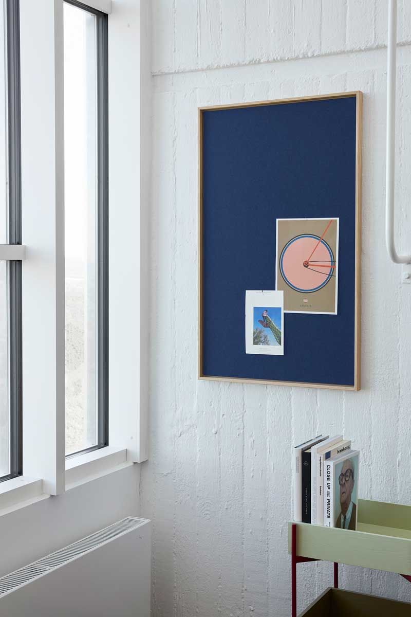 Tableau d'affichage Hemverk Recy. – Feutre bleu cobalt – 4 tailles