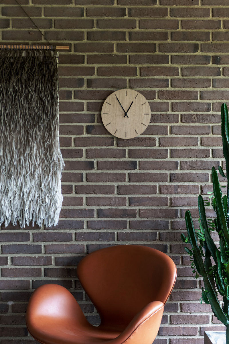 Horloge murale Hemverk DK en chêne clair – Ø28/Ø38 cm