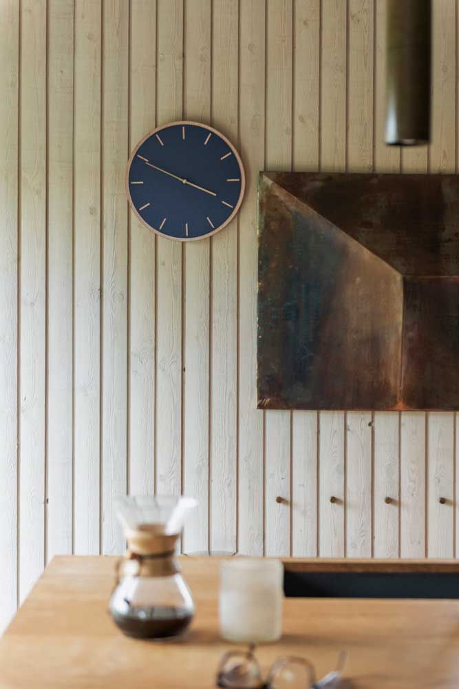 Horloge murale Hemverk DK en chêne bleu fumé – Ø28/Ø38 cm