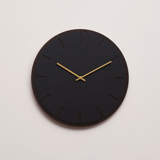 Horloge murale Hemverk DK Noir Chêne foncé – Ø28/Ø38 cm