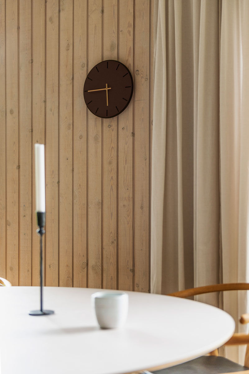 Horloge murale Hemverk DK Bourgogne Chêne Foncé – Ø28/Ø38 cm