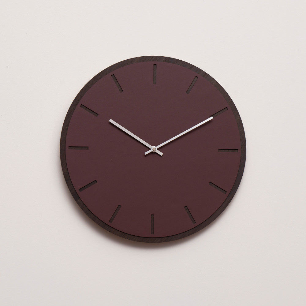Horloge murale Hemverk DK Bourgogne Chêne Foncé – Ø28/Ø38 cm